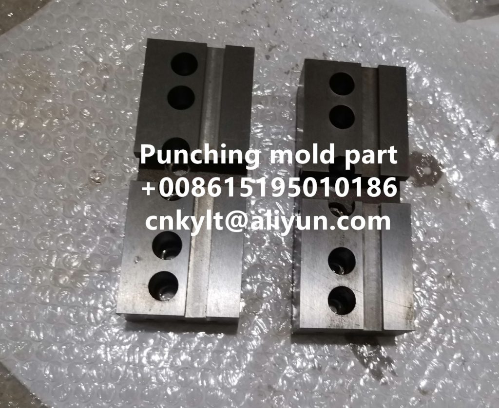 Punching mold part